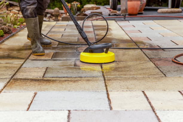 Best Pool Deck Cleaning  in East Bronson, FL